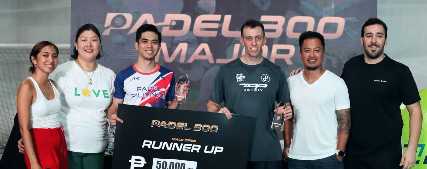Players and organisers at the Padel 300 Major prize-giving